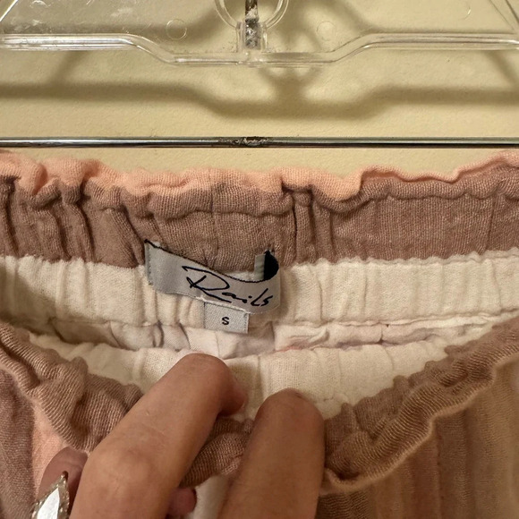 NWOT RAILS LEIGHTON SHORT - COLOR : STRIPE - SIZE : SMALL - Picture 5 of 5